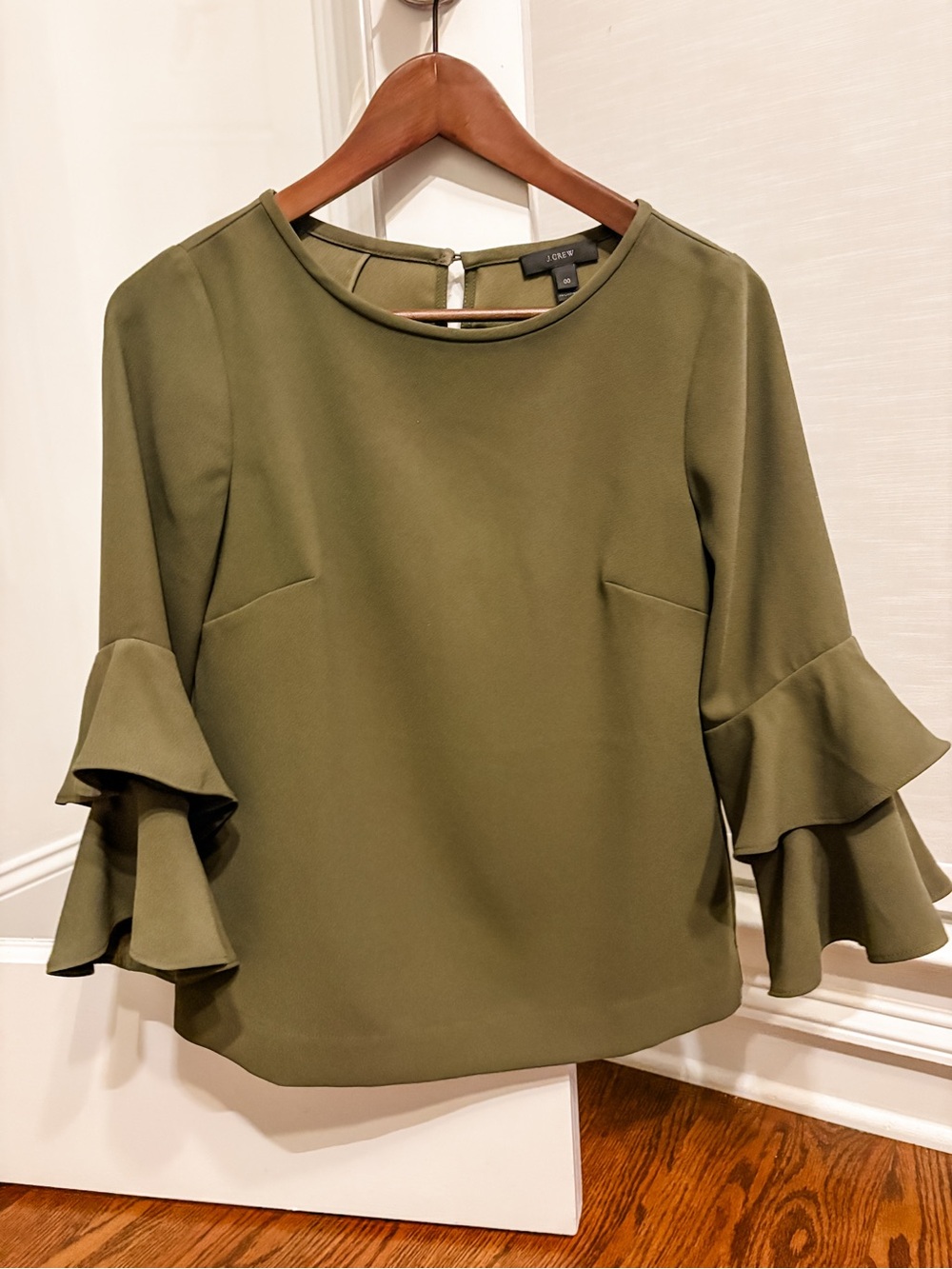 J.Crew Lana Tiered sleeve top size 00